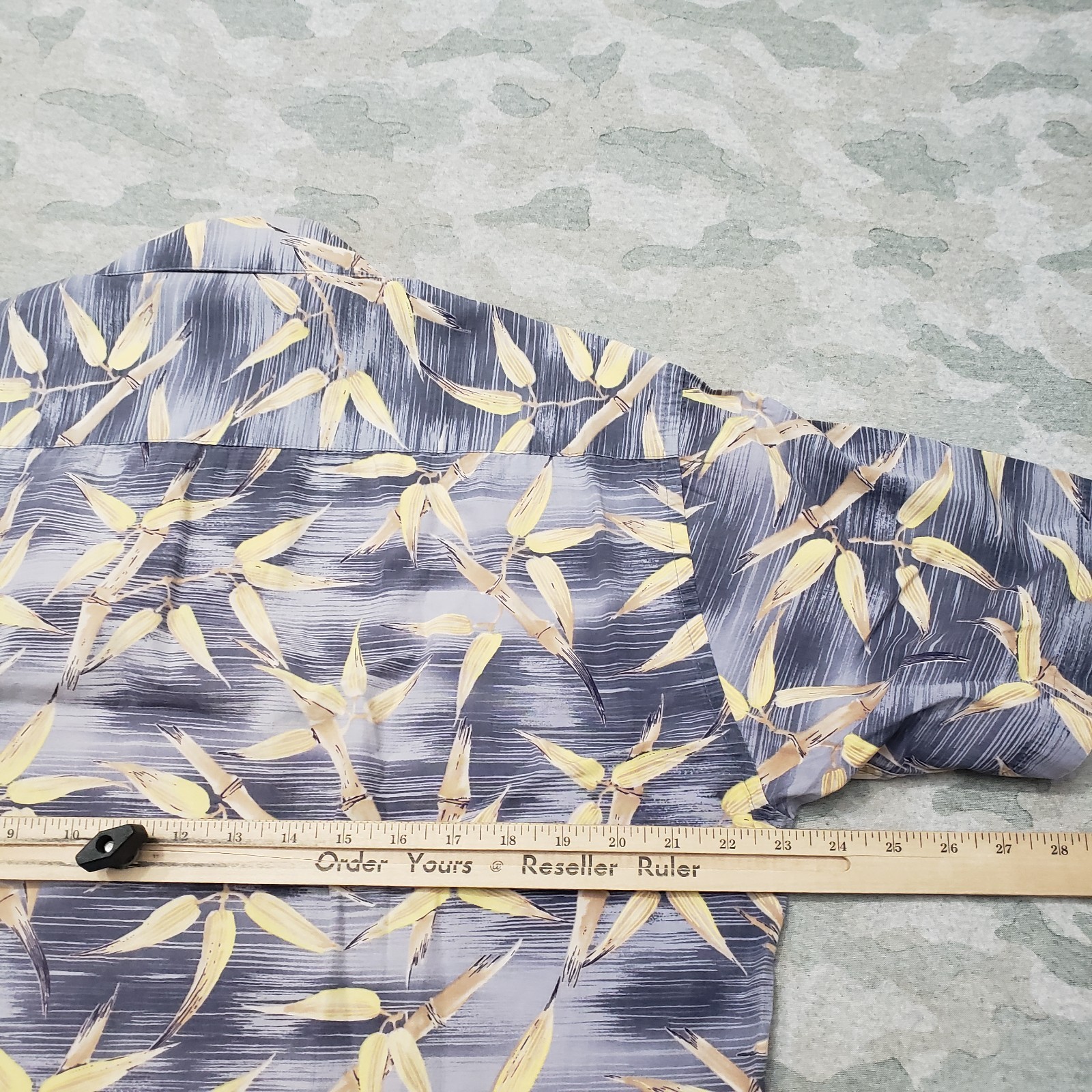 Vintage Mario Ferrari Shirt Mens Medium Blue Short Sleeve Button Bamboo Pring