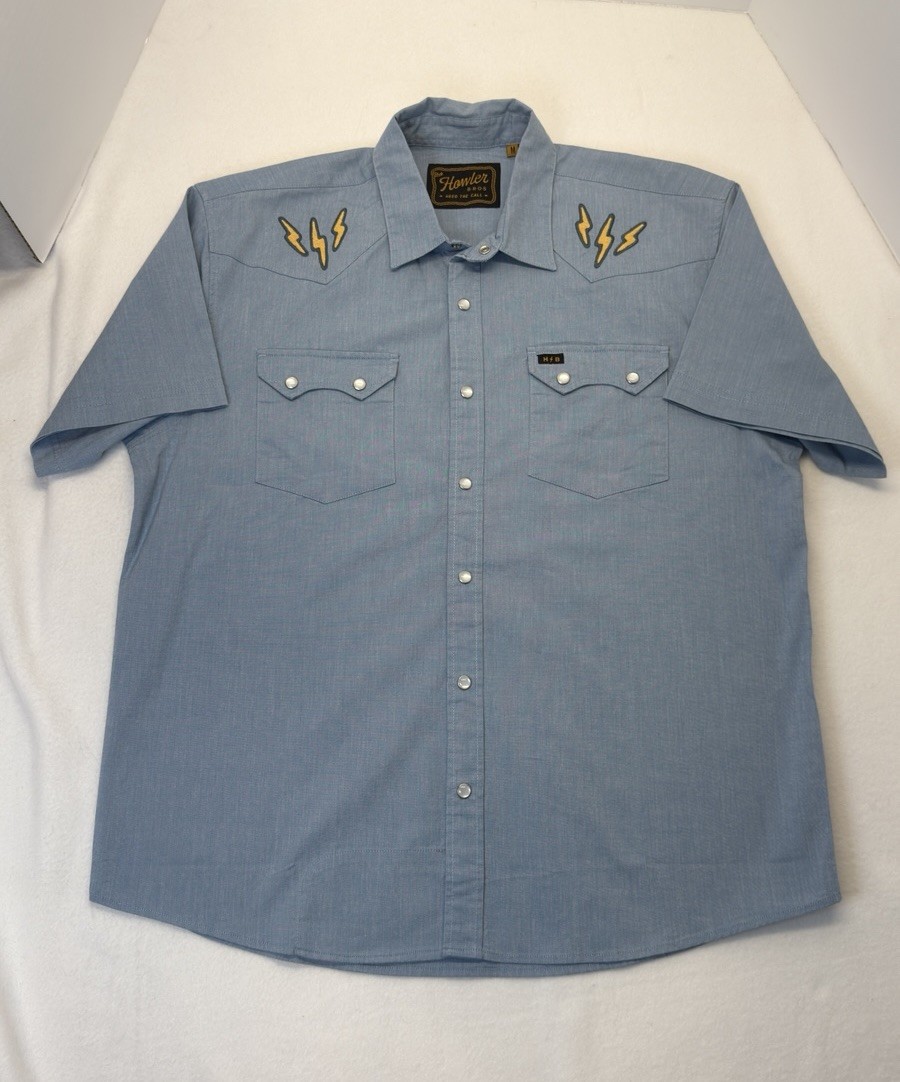 NWOT Howler Brothers Crosscut Deluxe Snap Volts Shirt Sz M Blue Chambray Western