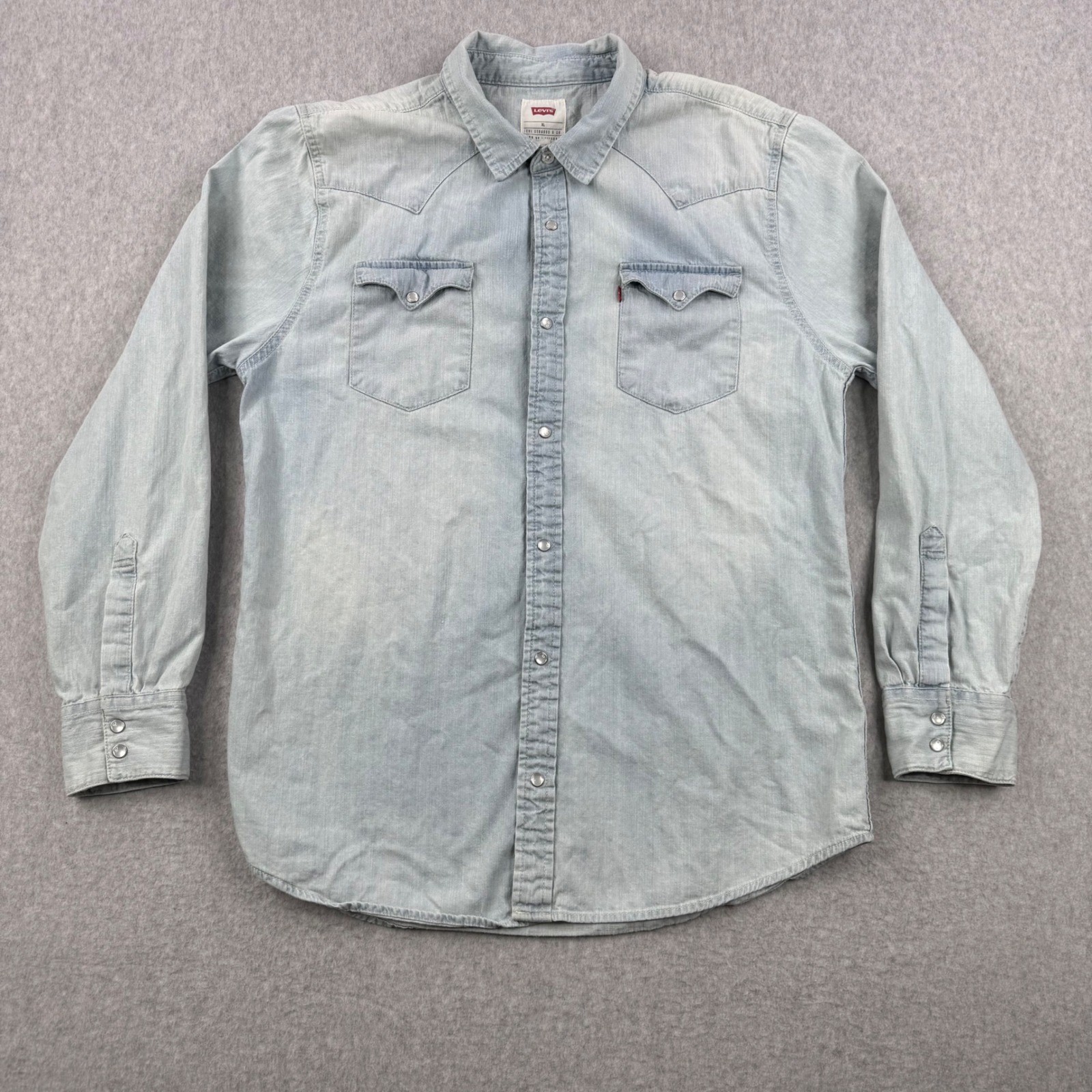 Levis Shirt Mens XL Light Wash Denim Western Pearl Snap Long Sleeve Cotton