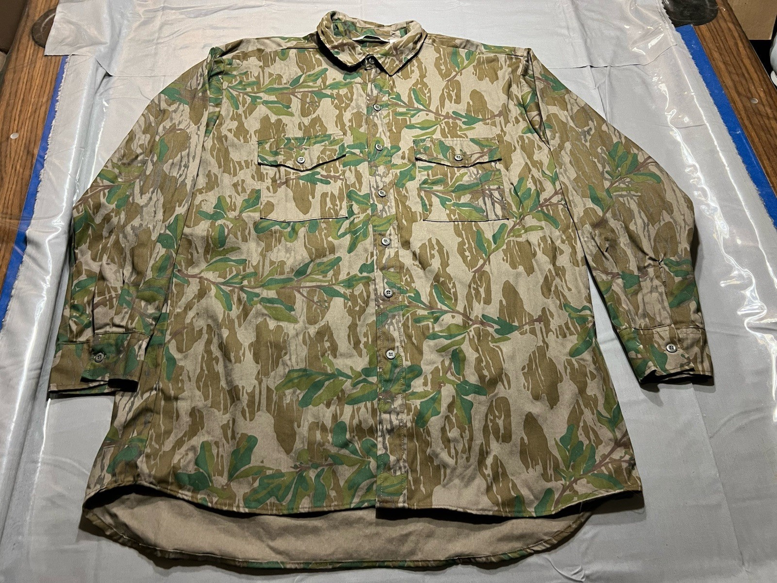 Vintage Marc Daniels Green Leaf Camo Button Shirt Mens XL USA Vtg