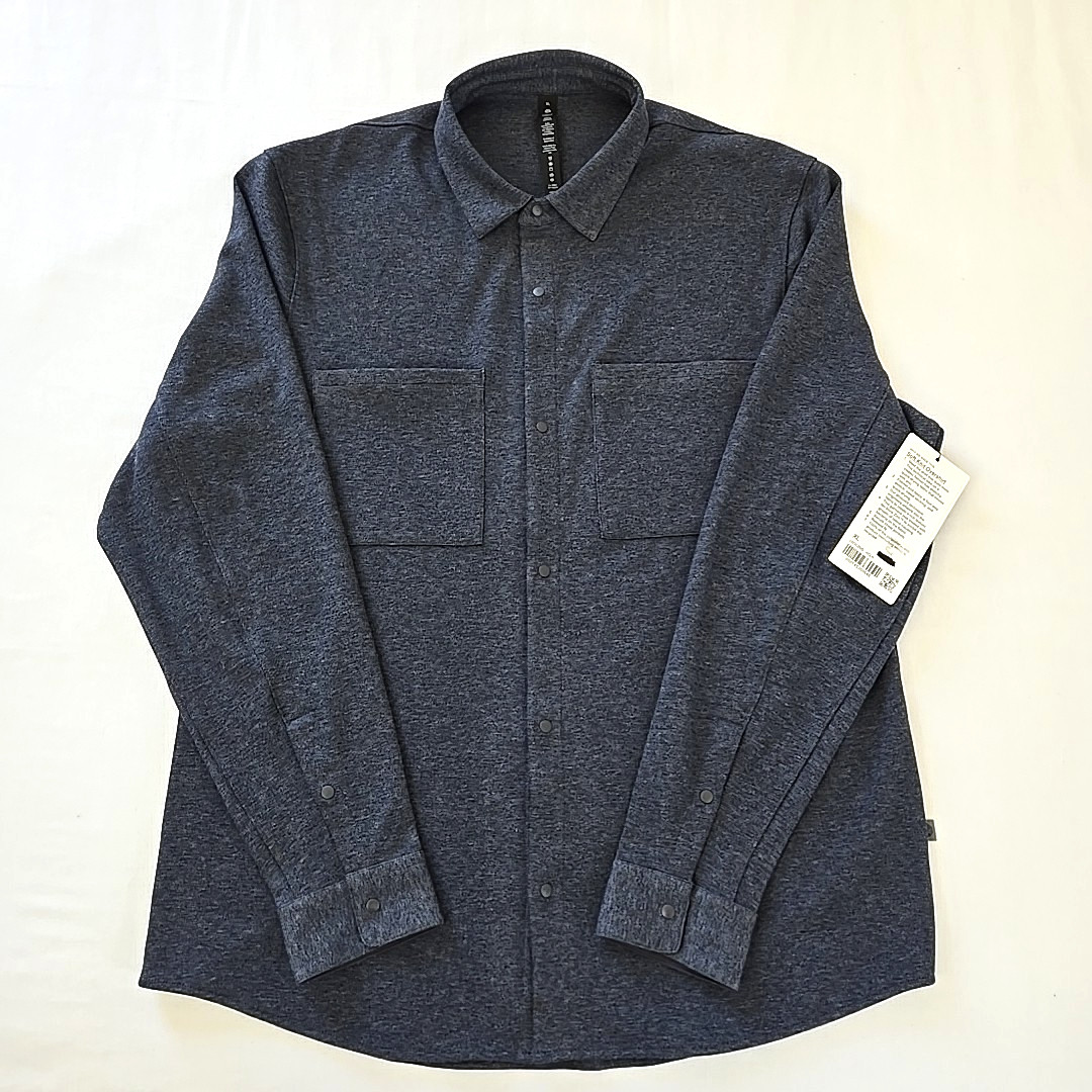 NWT Lululemon Soft Knit Overshirt Men’s XL Navy Gray Snap Button Shirt LM3CZMS