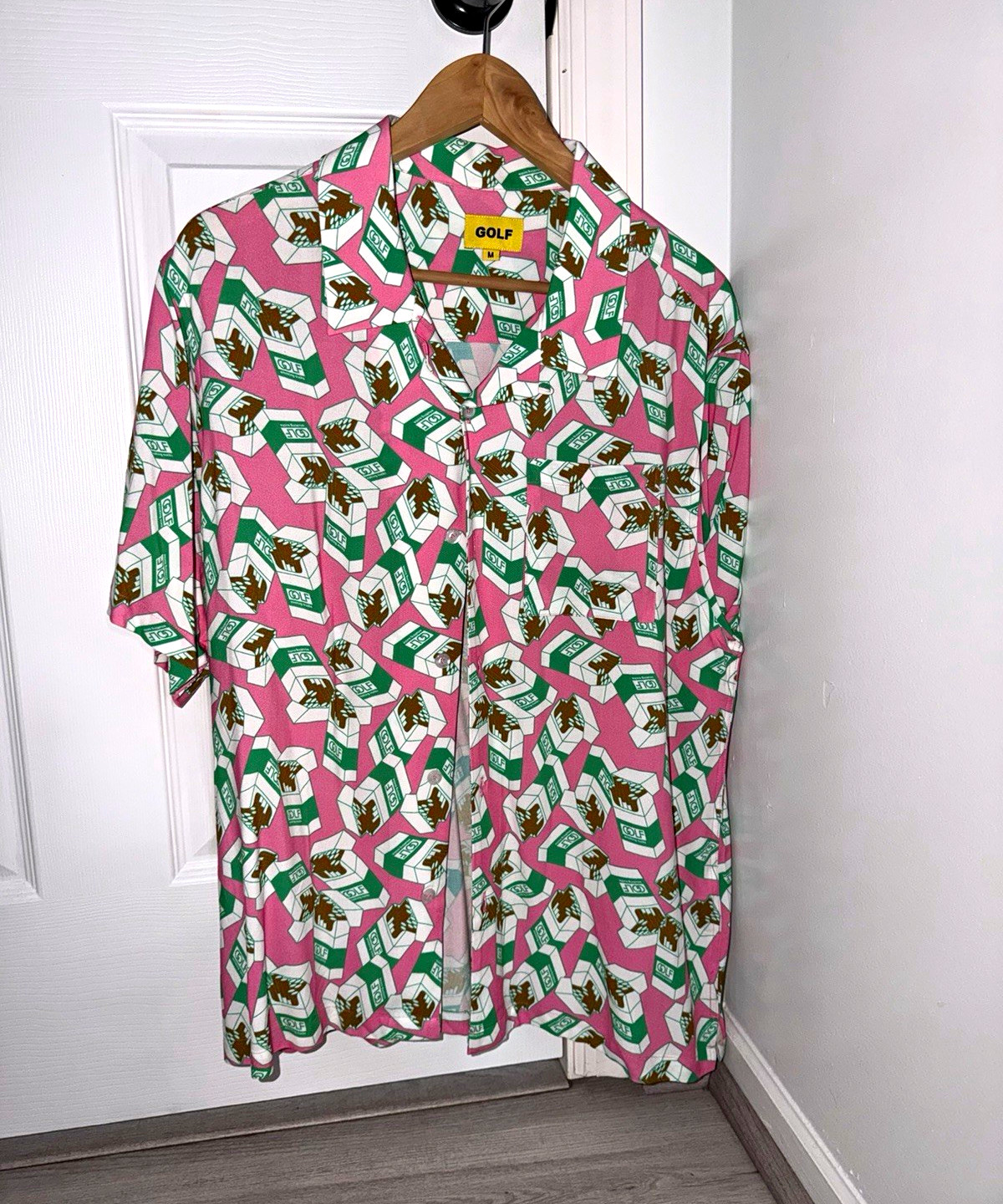 GOLF Men’s M Button-Up Shirt Short Sleeve Point Collar Graphic Print Pink