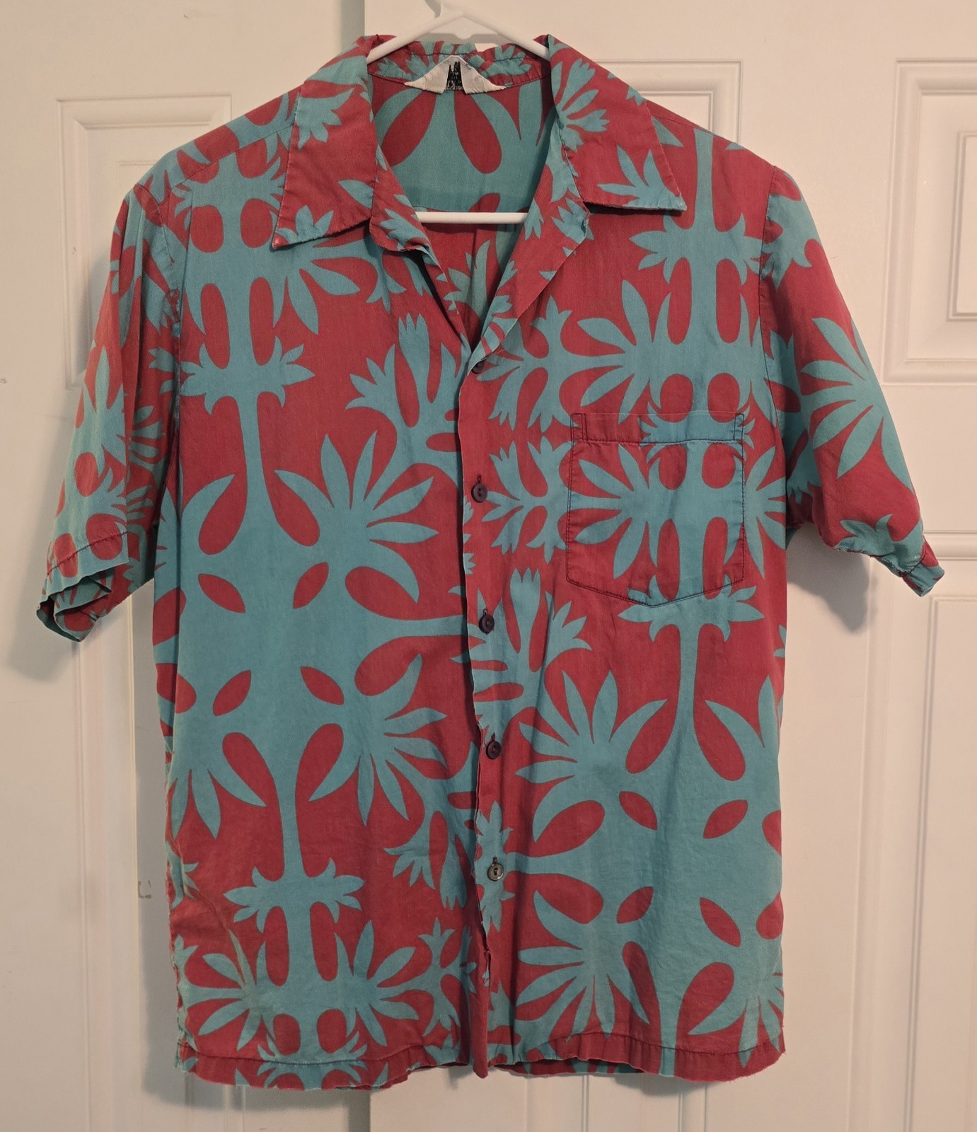 1960s Hawaiian Tropical Red Blue Floral Shirt 4 Button-Medium