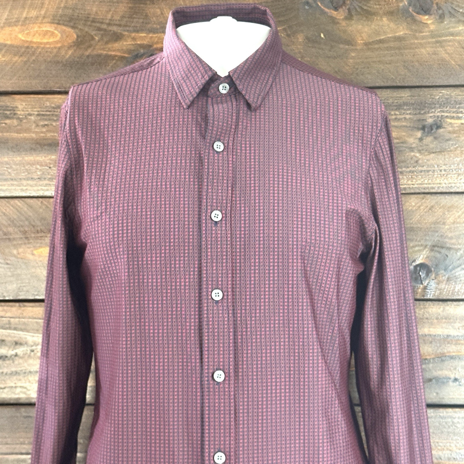 Rhone Commuter Shirt Mens M Burgundy Geometric Slim Fit Fine Italian Knit Fabric