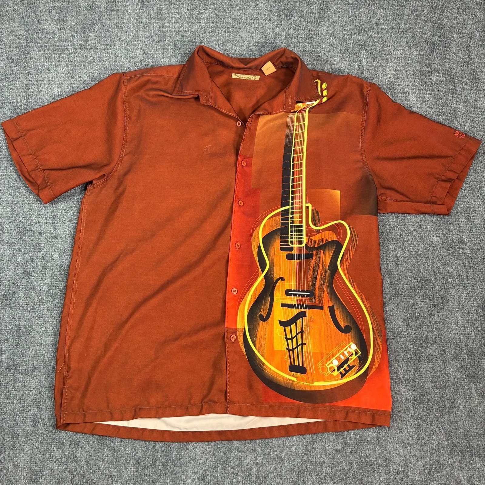 Havanera Co. Mens Short Sleeve Button Up Shirt with Guitar Graphic Print