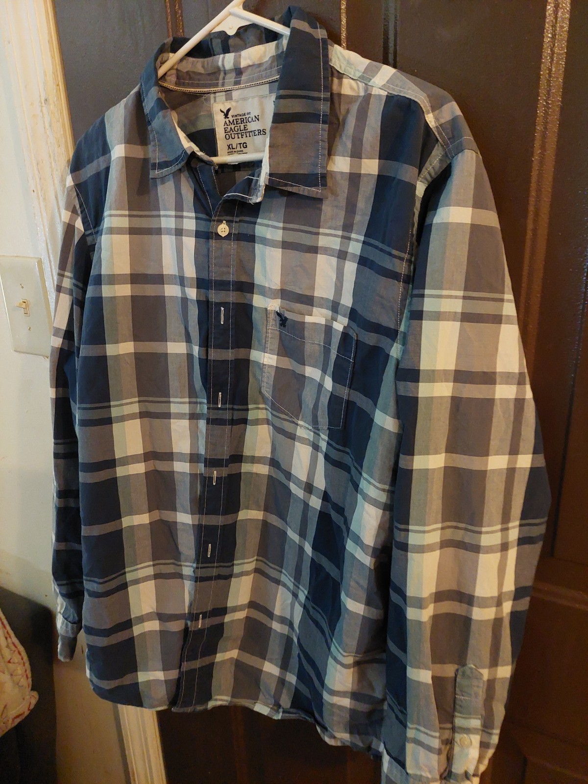American Eagle Outfitters Vintage Fit Plaid Long Sleeve Button-Up Shirt XL