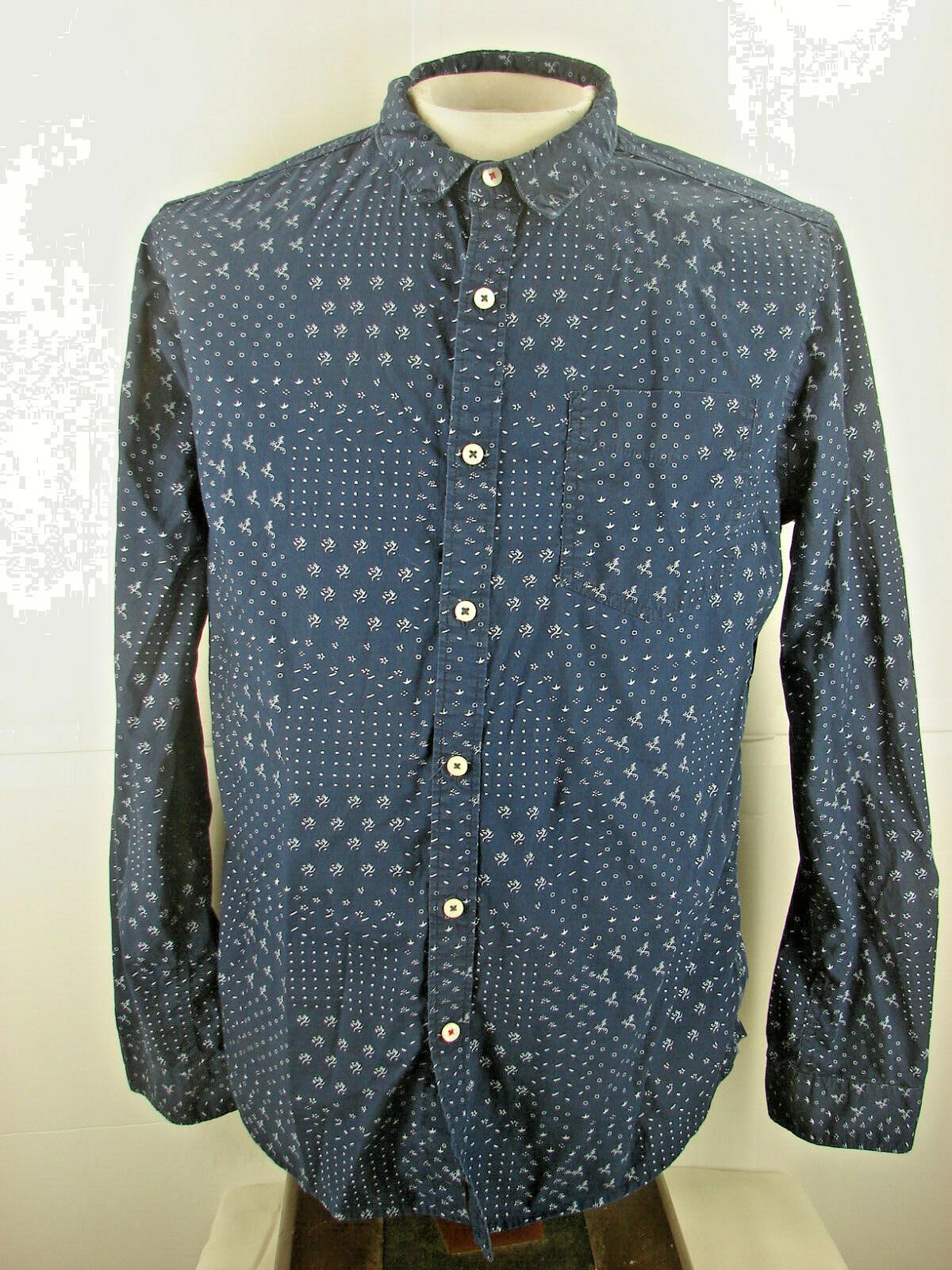 Men’s Denim & Flower Slim Fit By Cactus Shirt •Size M 40in chest