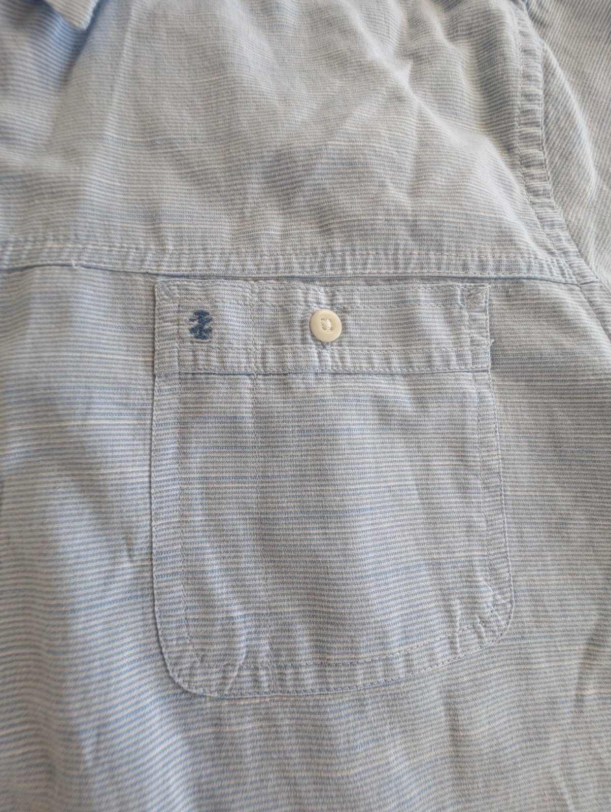 IZOD Saltwater Mens XL Shirt Blue White Micro Stripe Short Sleeve Button Front