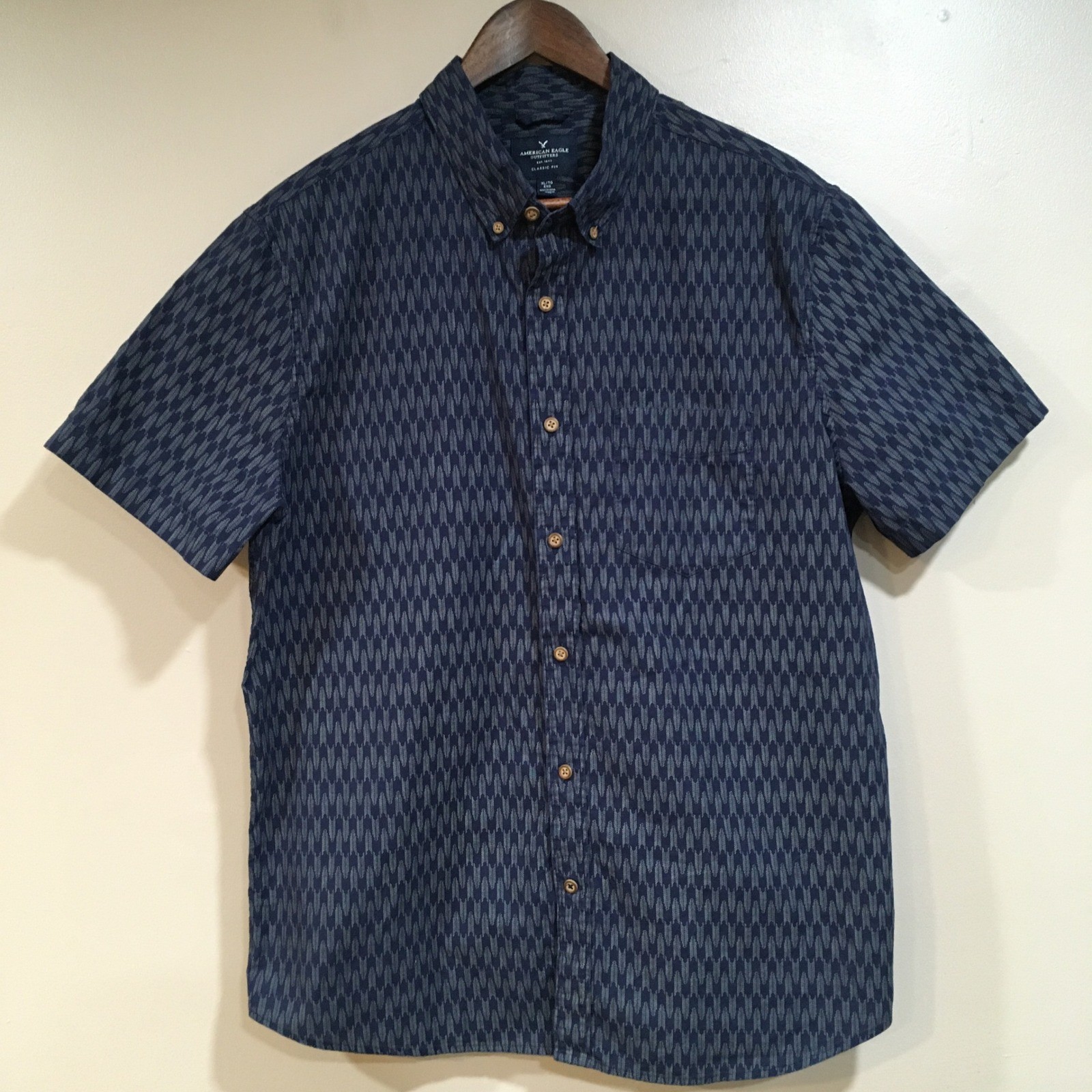 American Eagle Classic Fit Button Up Shirt Mens XL Blue Retro Mod Work Office
