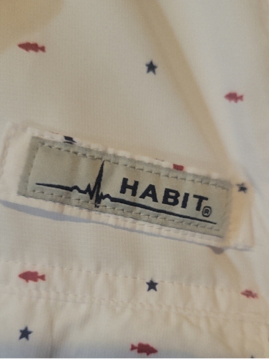 Habit White Short Sleeve Button-Up Shirt with Red Fish and Blue Star Pattern