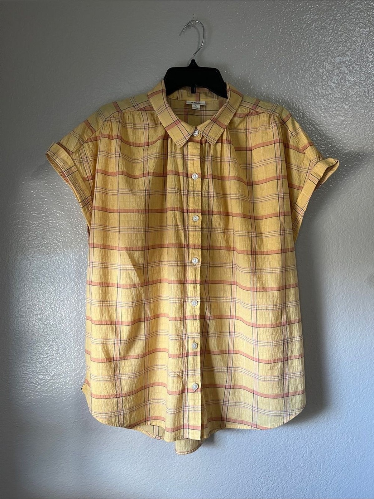 a.n.a Yellow Plaid Short-Sleeve Button-Down Shirt Sz XL Casual Vacay Chic
