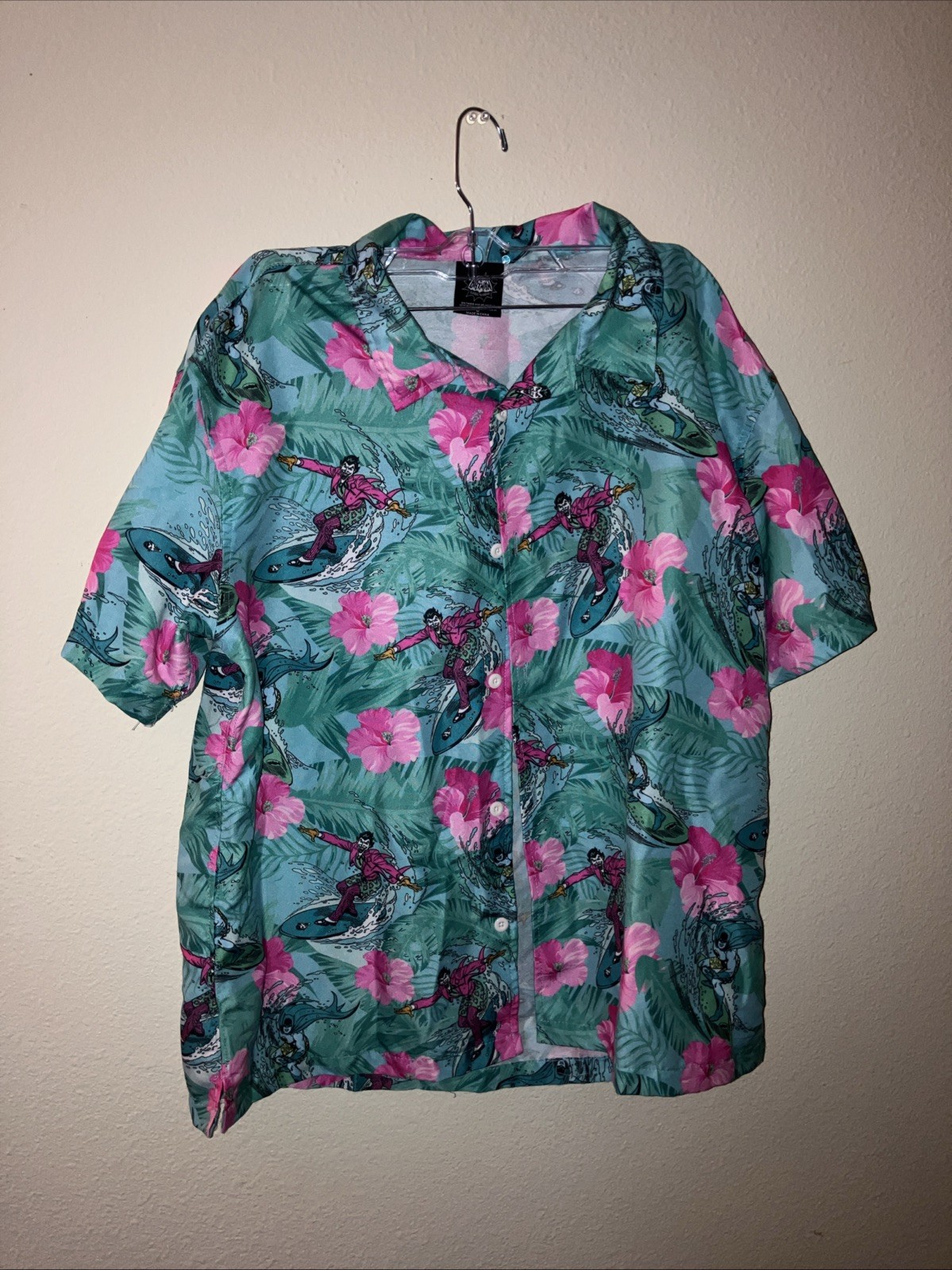 Batman Classic TV Series Shirt Mens M Blue Pink Floral Hawaiian Tropical Beach