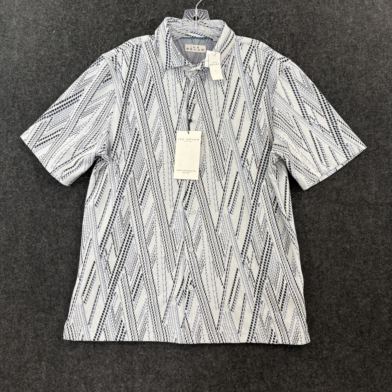 Ike Behar Shirt Men’s Large White Blue Geometric Knit Short Sleeve Stretch