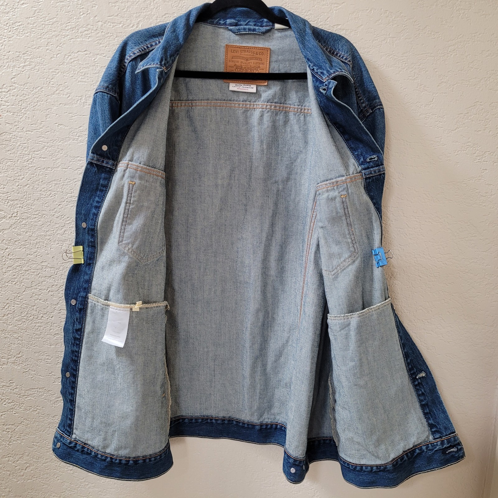 🧥 Levi’s Premium Long Trucker Jacket Men’s M Relaxed Cut Western (Read/C-video)