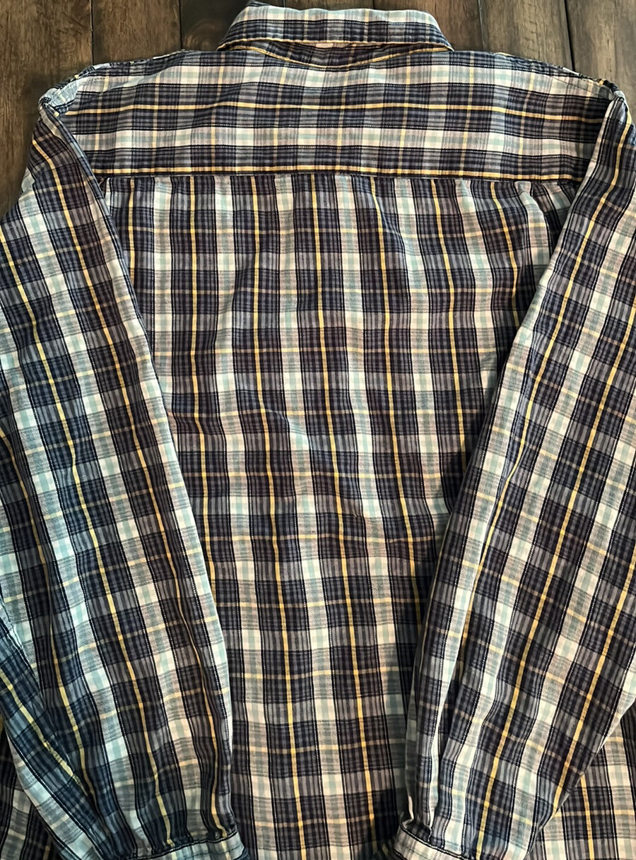 Men’s Wrangler Authentics Plaid Long Sleeve Button Down Size L