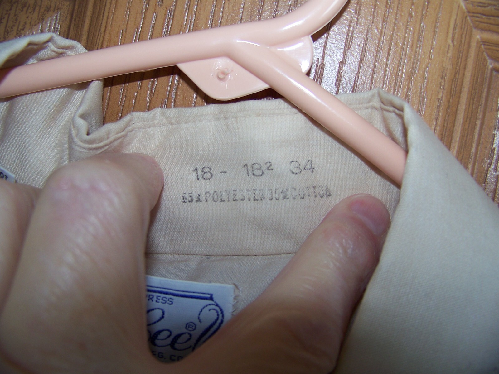 VTG DEE CEE MENS PERMANENT PRESS BEIGE SHIRT SZ 18 1/2-34 MADE IN USA CLEAN NICE