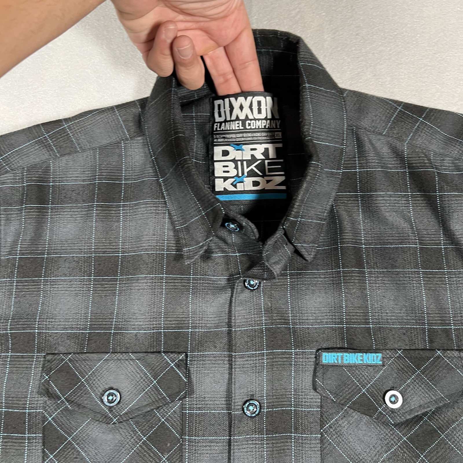 Dixxon Flannel Company Dirt Bike Kidz Men’s XL Gray/Black/Blue Plaid Flannel