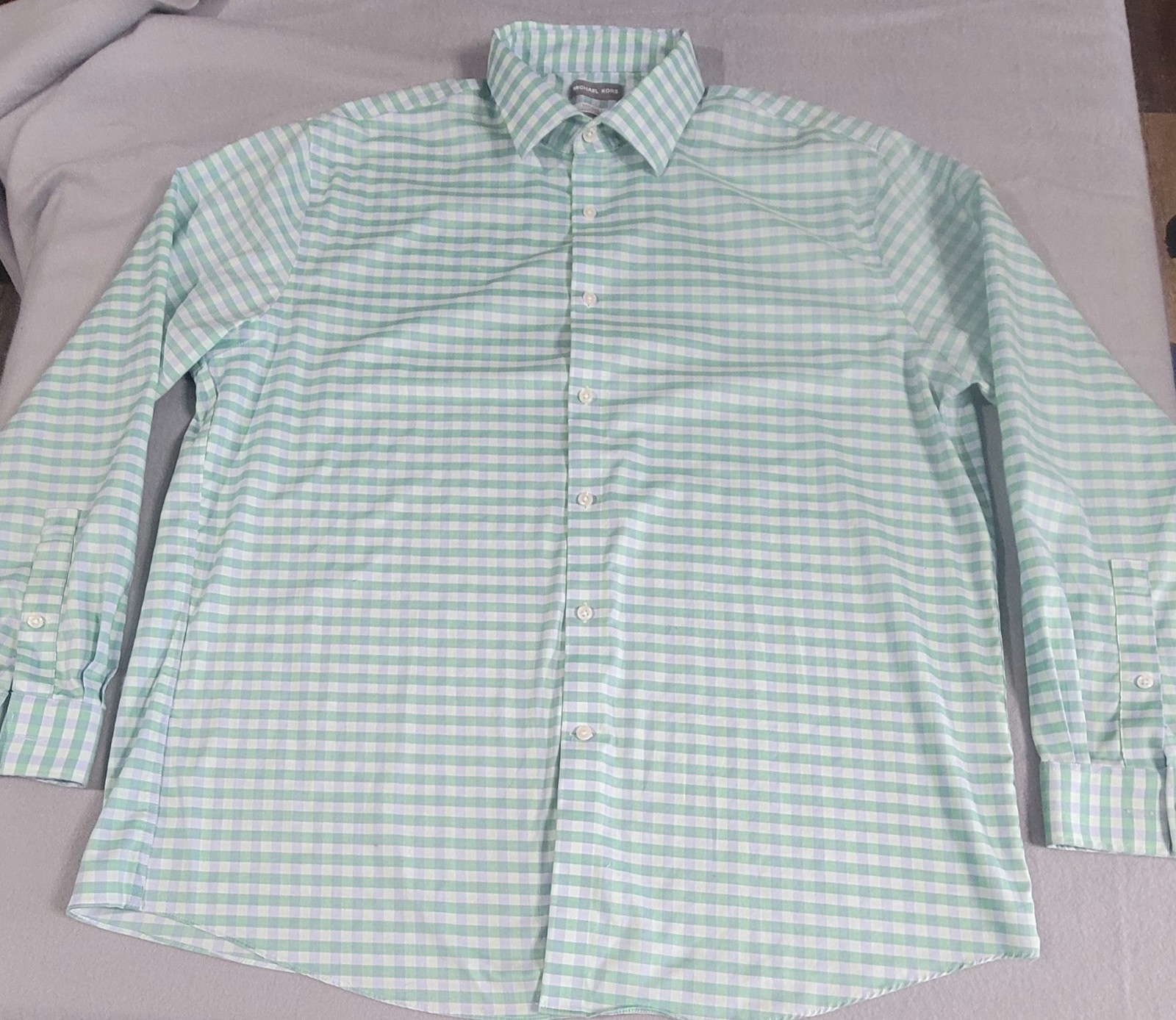 Michael Kors Men’s Regular Fit Airsoft Stretch Dress Shirt Multi Green, Size XXL
