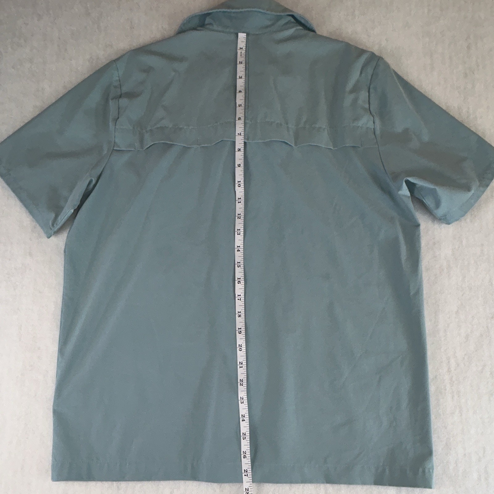 The North Face Men’s M Light Blue Polyester Breathable Short Sleeve Button-Up
