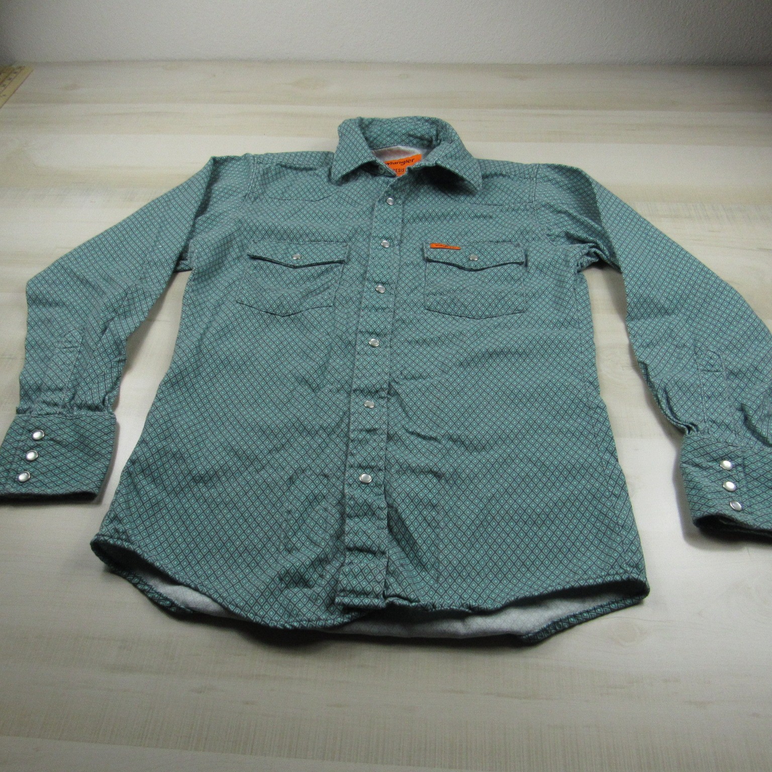 Wrangler Shirt Mens Small Green Pearl Snap Flame Resistant FR Work Outdoor