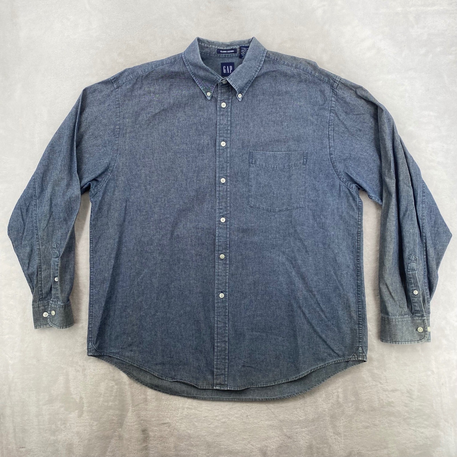 GAP Classic Oxford Button Down Mens Large Blue Denim Cotton Long Sleeve Shirt