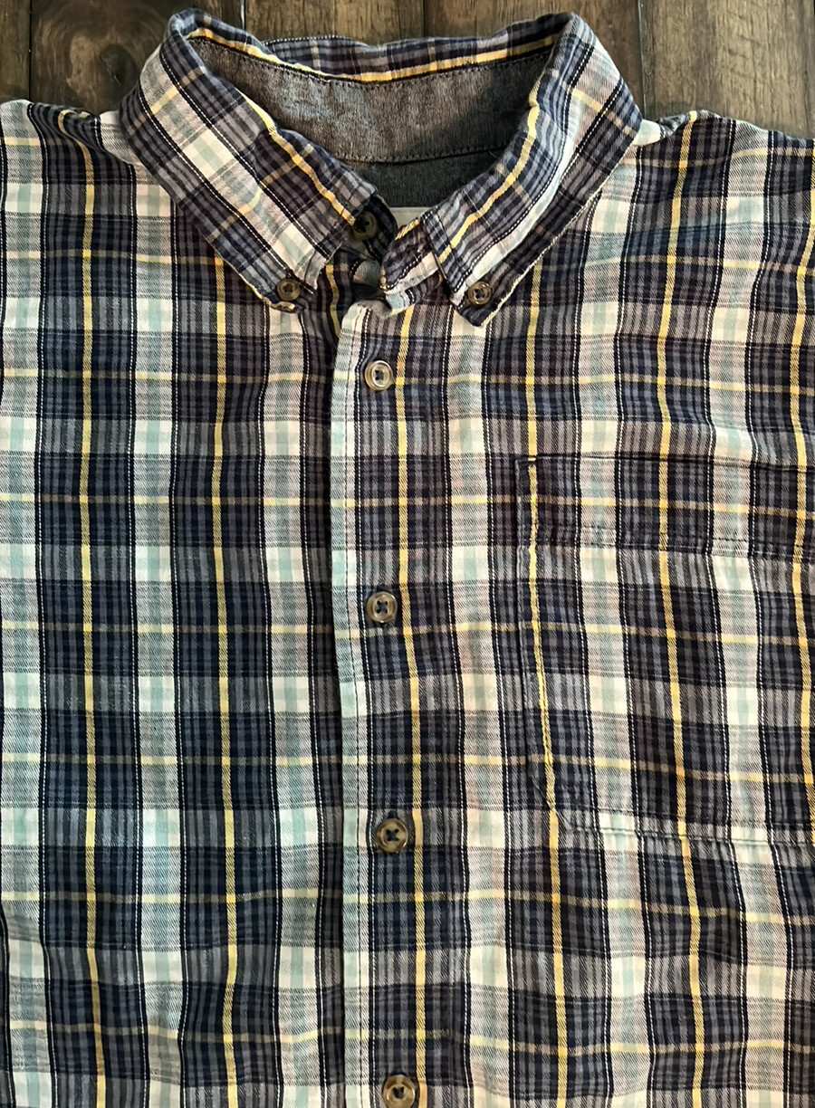 Men’s Wrangler Authentics Plaid Long Sleeve Button Down Size L