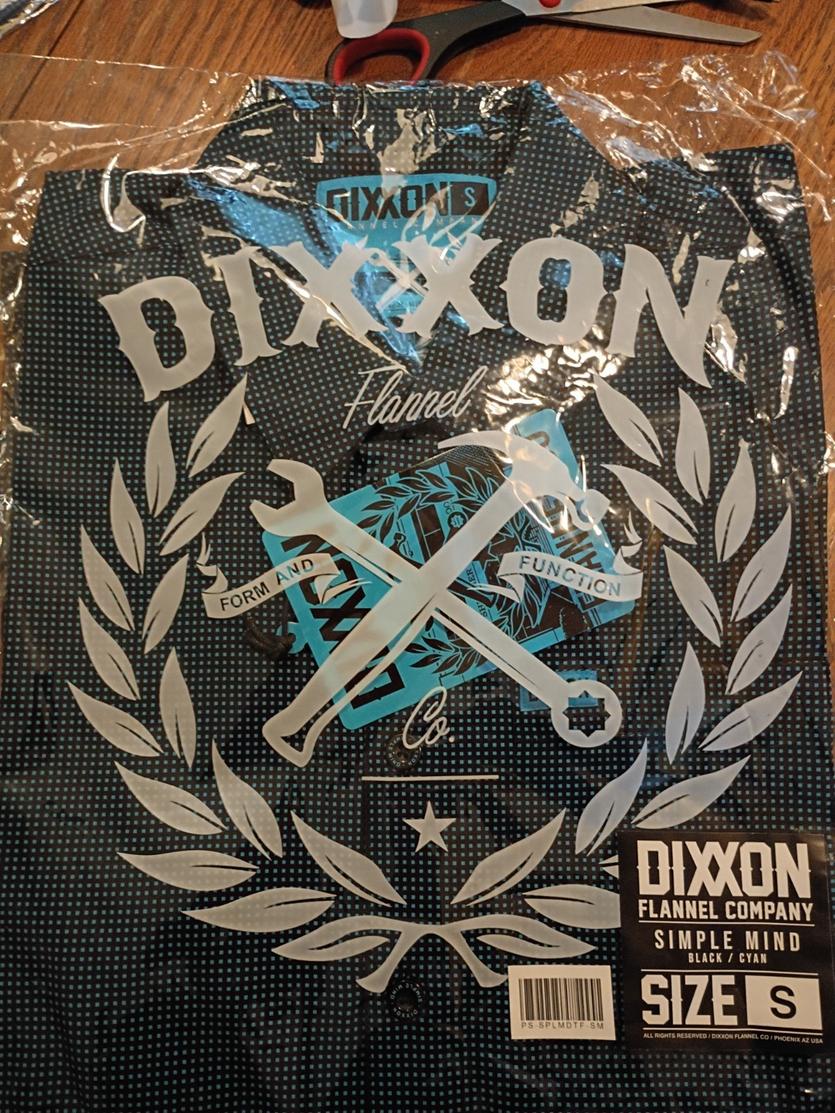 Dixxon SIMPLE MIND Black and Cyan Blue Short Sleeve Party Shirt – Men’s-.SMALL