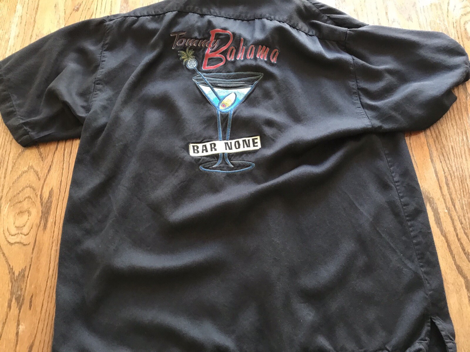 Tommy Bahama Bar None Embroidered Cocktail Shirt Adult L