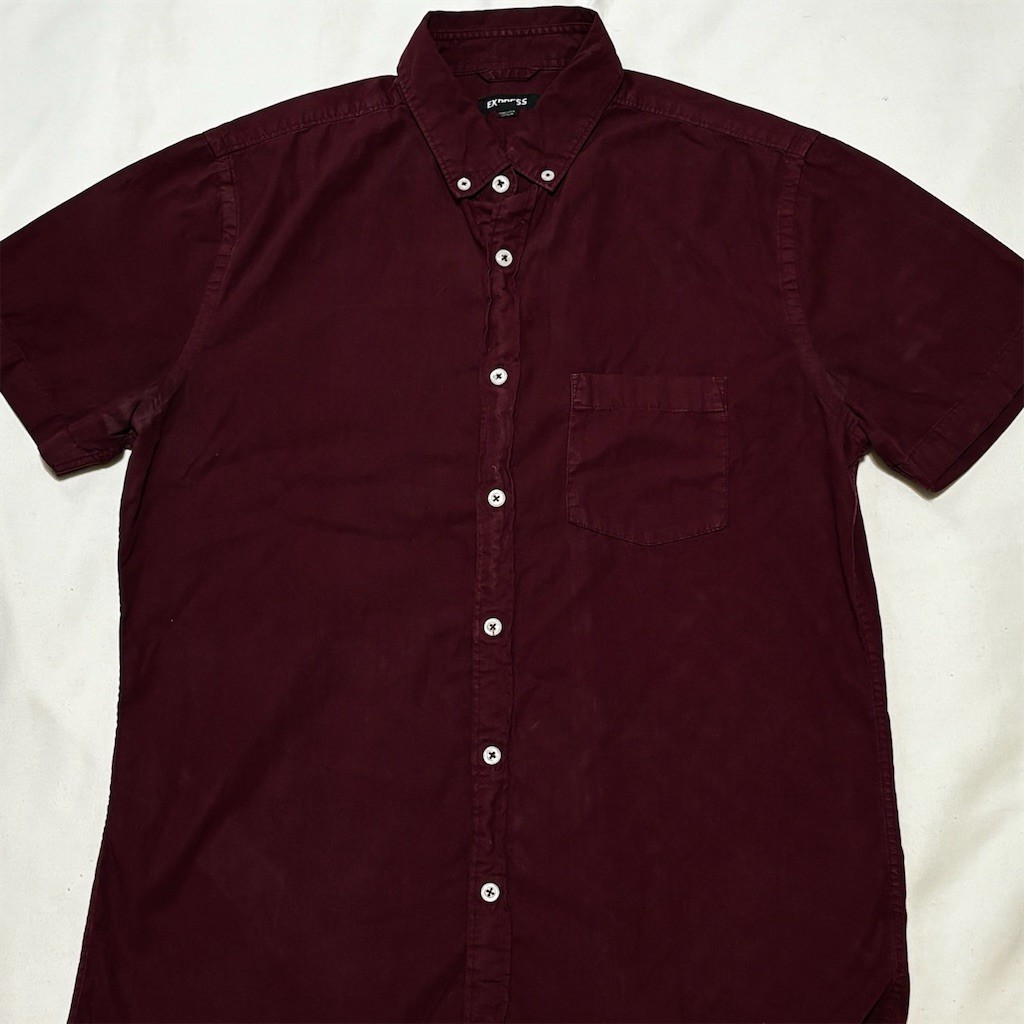Express Men’s Button-Up Shirt Size M Burgundy Short Sleeve Button-Down