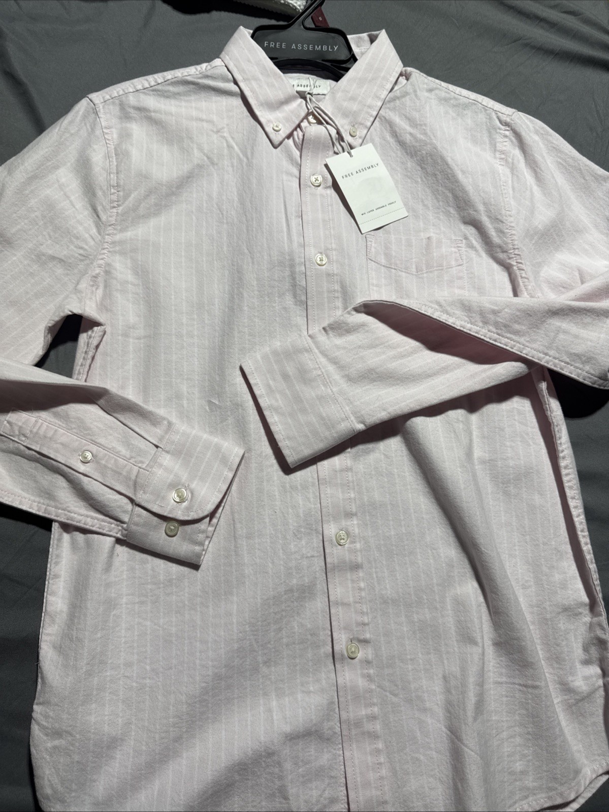 NWT Free Assembly Men’s Pink/White Striped Button Front Oxford Dress Shirt Small