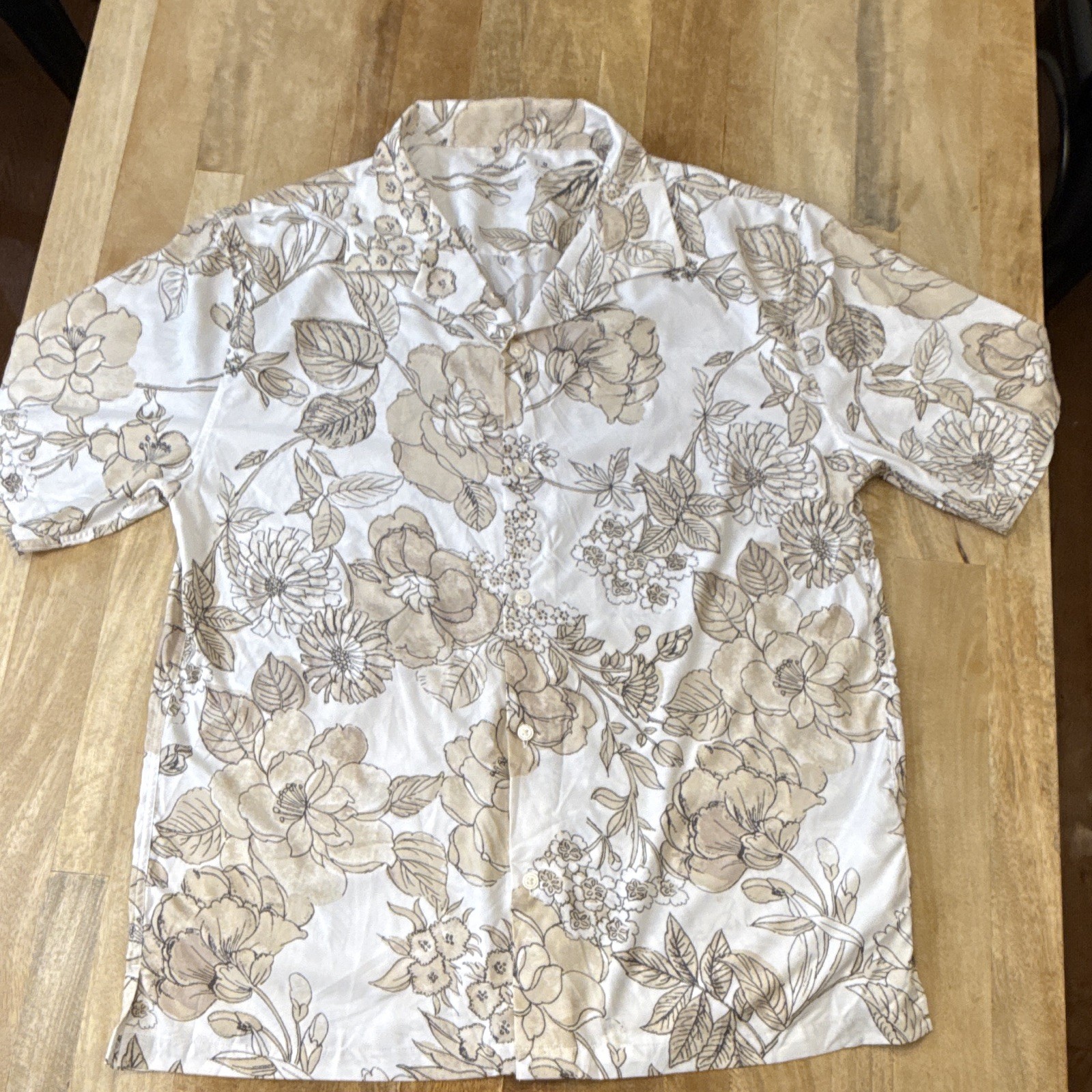 Abercrombie & Fitch Men’s Performance Button Down Shirt Size Medium Floral