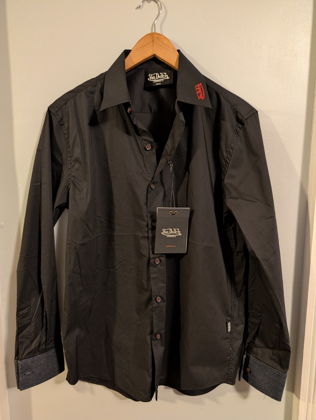 ​Von Dutch Mens Button Down Shirt Black Red Embroidered Logo Small Y2K NWT