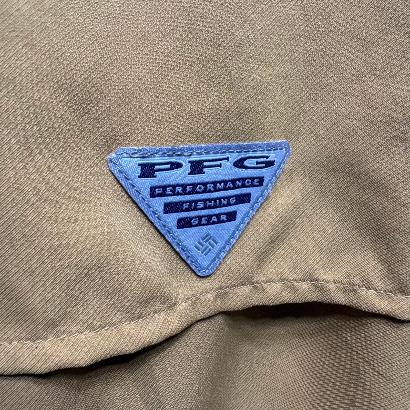 Columbia PFG Blood N Guts Shirt Mens Medium Tan Short Sleeve Fishing Omni-Shield