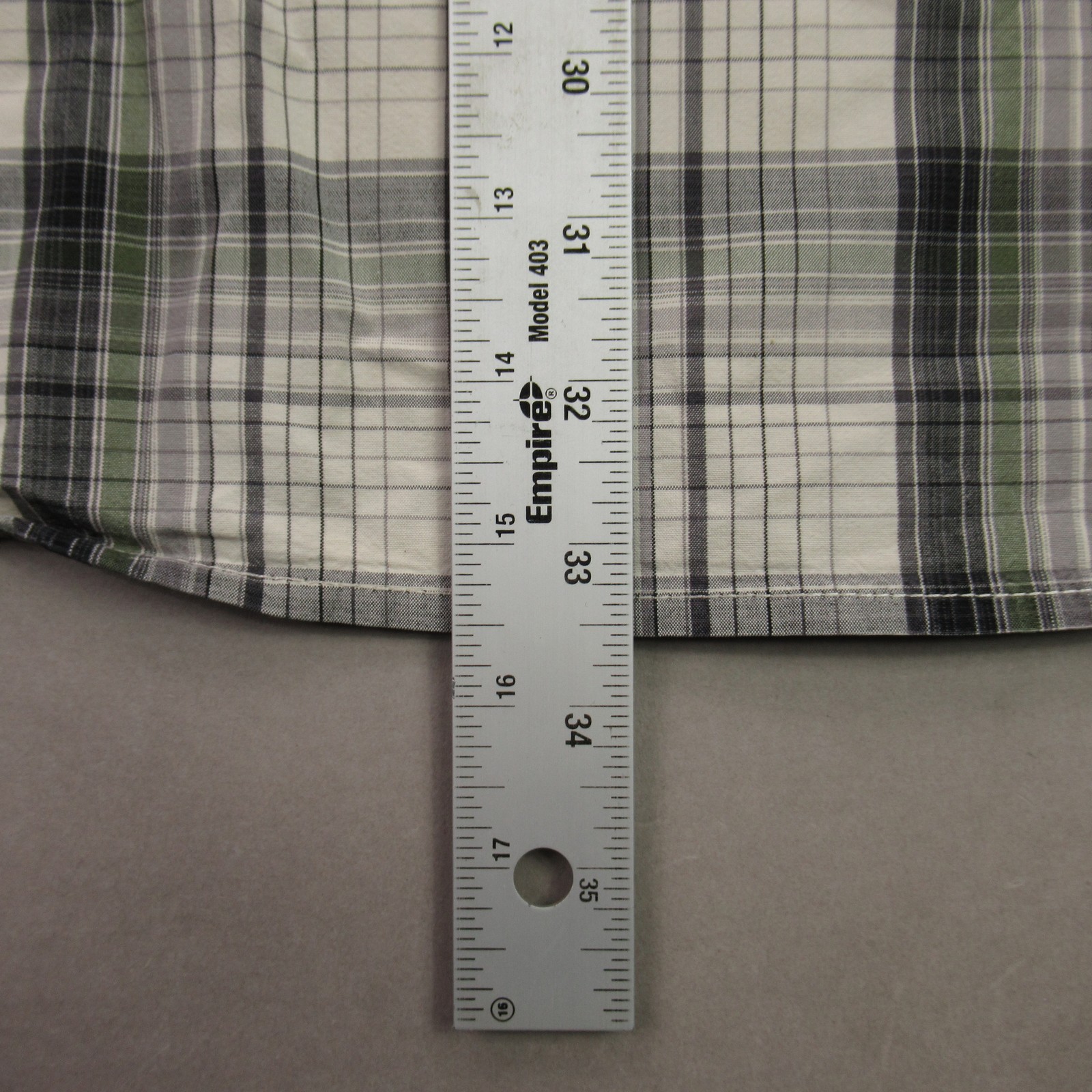 Carhartt Men’s XL Relaxed Fit Plaid Short Sleeve Casual Button Down Shirt