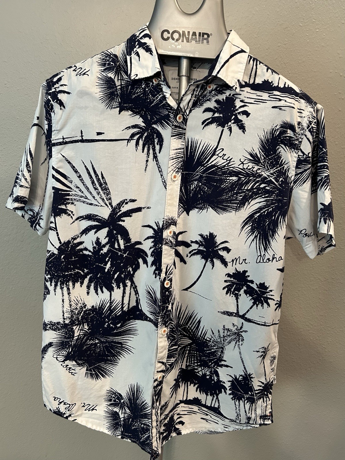 Size Medium Denim & Flower Tropical Shirt