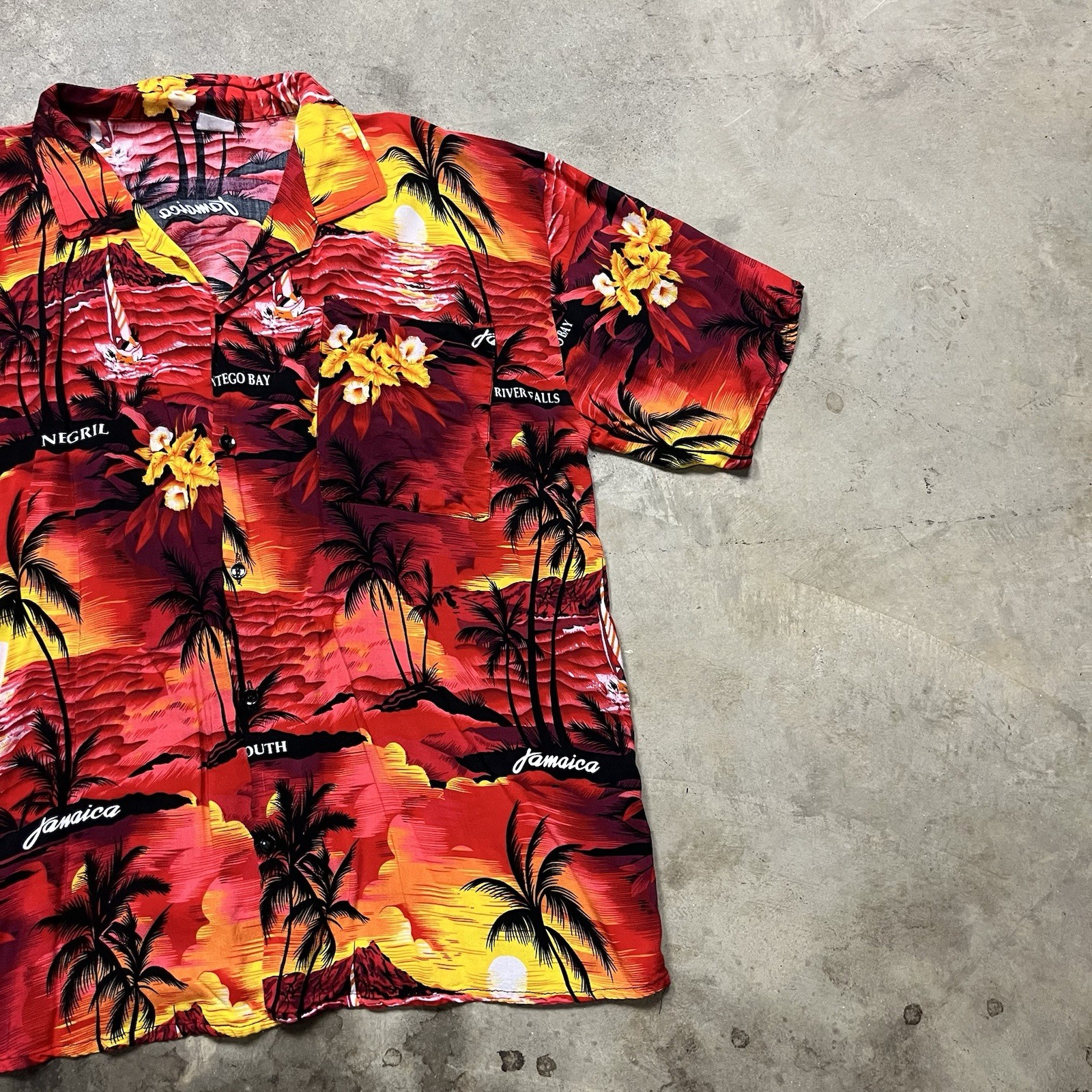 Unbranded Palm Tree AOP Hawaiian Shirt Mens 2XL Red Tiki Beach VTG