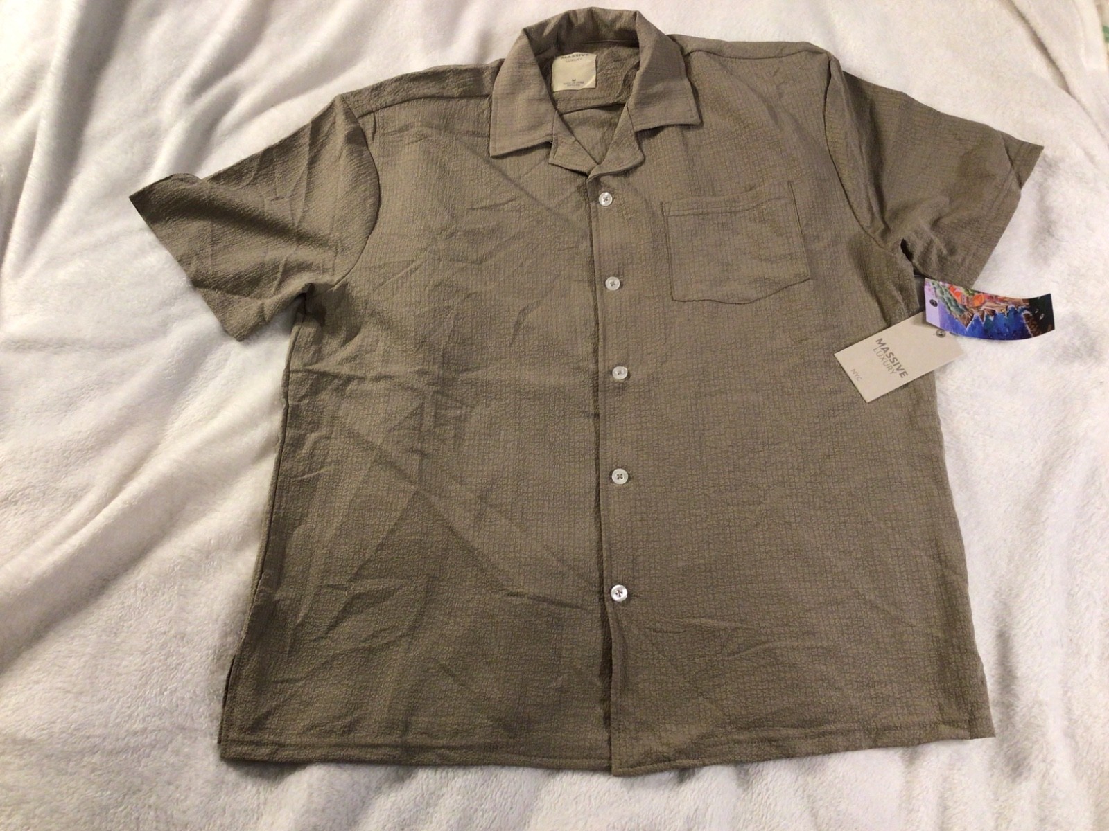 MASSIVE LUXURY NEW Mens Button Down Shirt MED SS TAN / light brown Solid NWT
