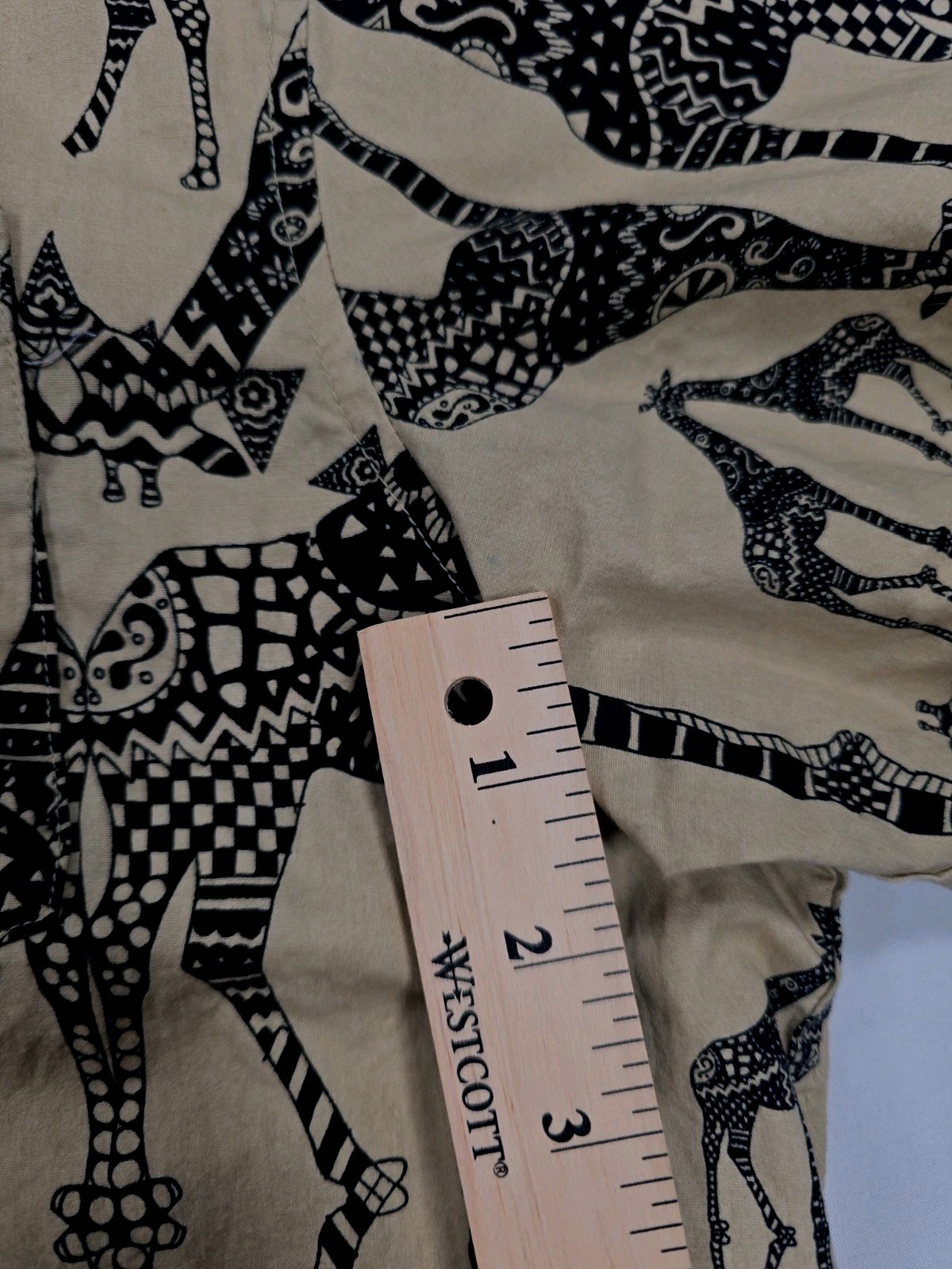 Sz Medium Lifted Research Group Mens Button Down Shirt Beige Giraffe Safari