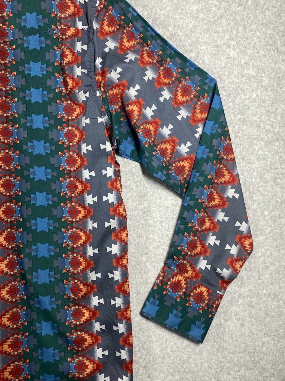 Wrangler Authentic Western Shirt Men’s Size L Ocean Fire Long Sleeve Snap NWT