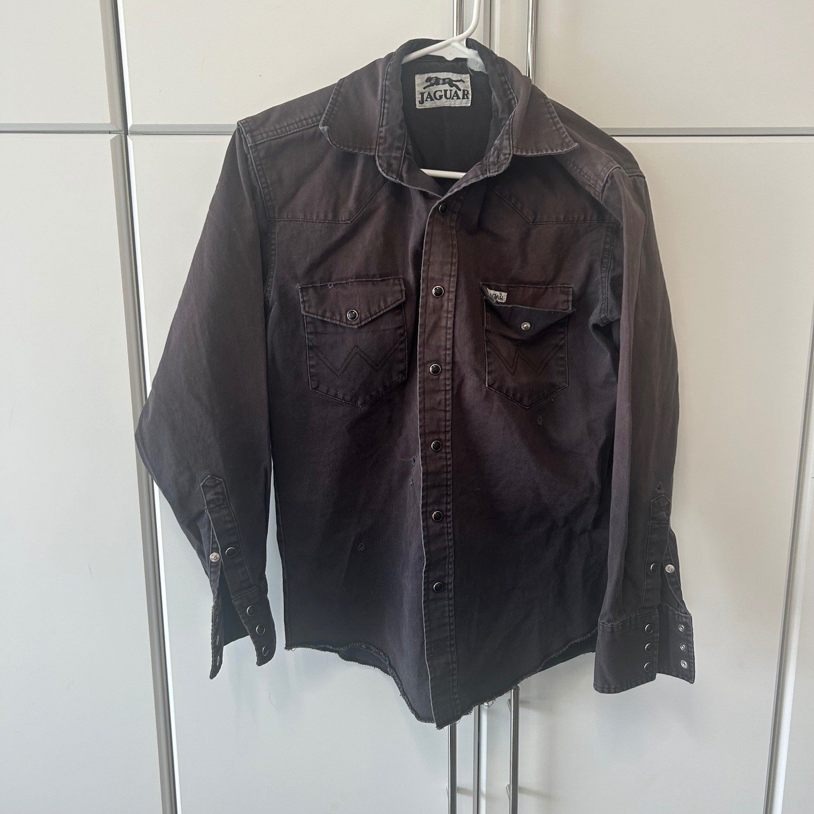 Jaguar Mens Western Pearl Snap Shirt Black Faded Distressed Raw Hem L/S Medium