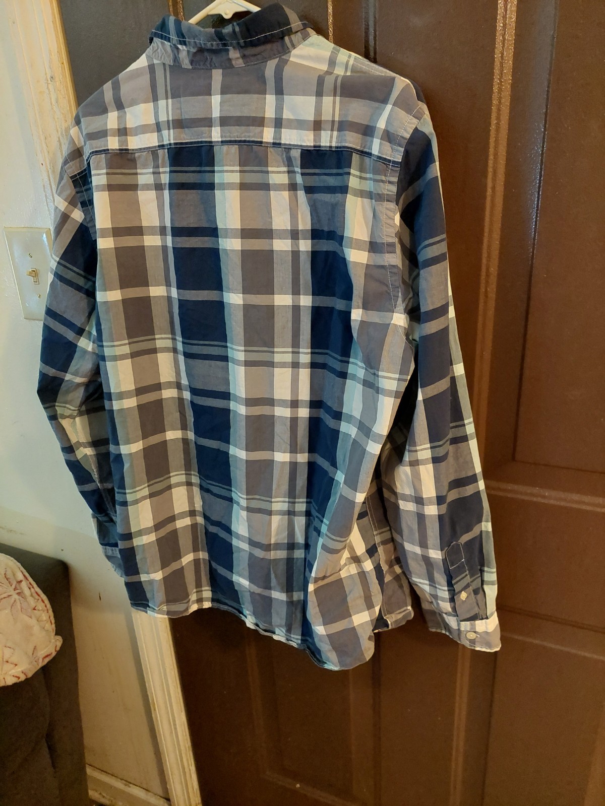 American Eagle Outfitters Vintage Fit Plaid Long Sleeve Button-Up Shirt XL