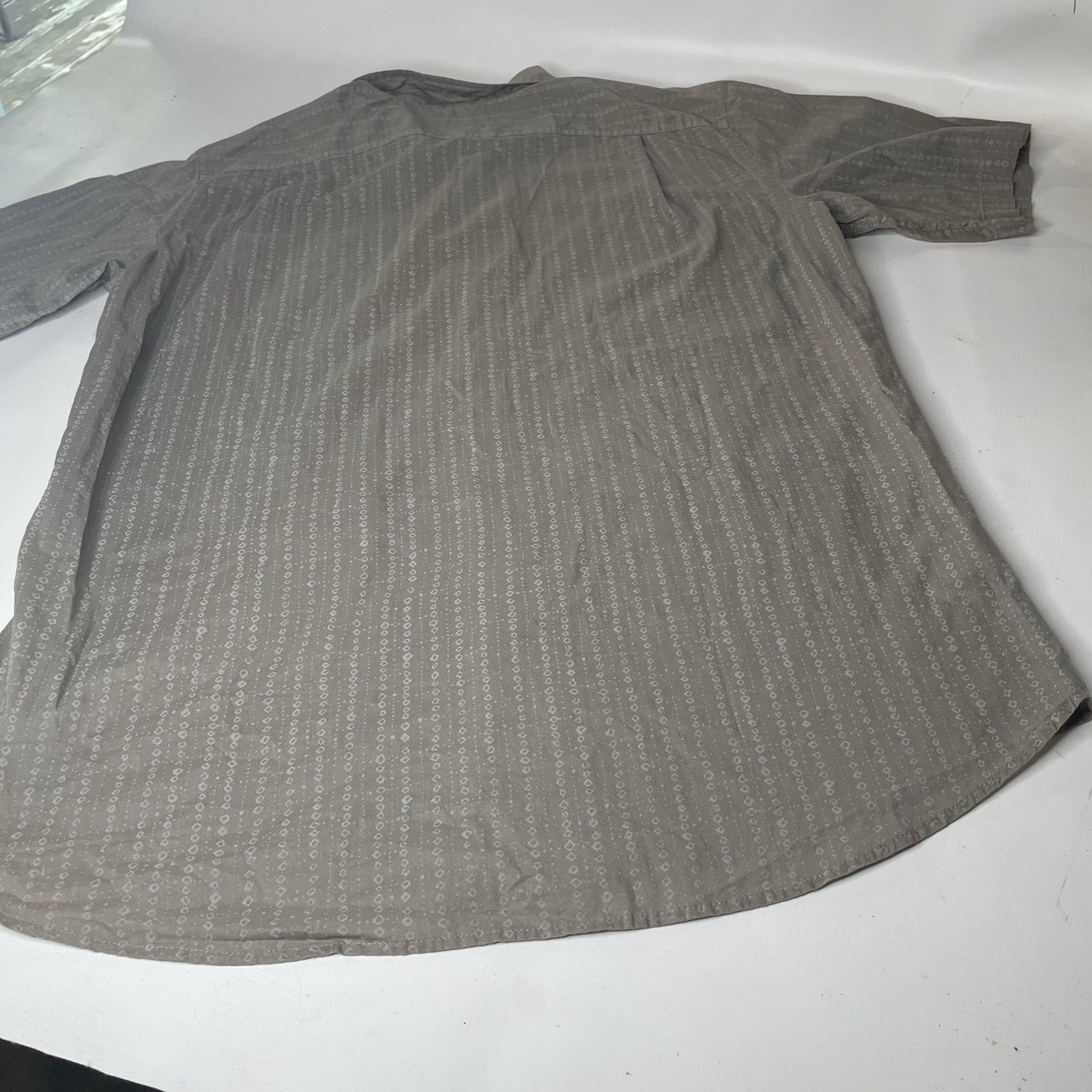 Eddie Bauer Classic Fit Men’s TL Big & Tall Gray Geometric Woven SS Button-Up