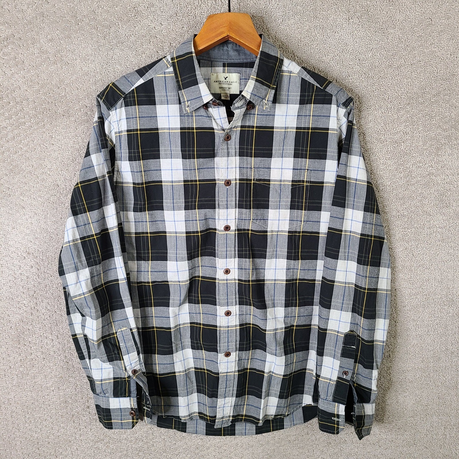 American Eagle Shirt Men Medium Black White Plaid Classic Fit Button Down Cotton