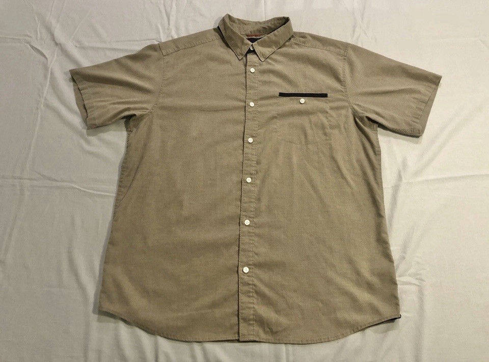 Mountain Hard Wear Button Up Brown Shirt Men’s XL Short Sleeve Hemp Polyester