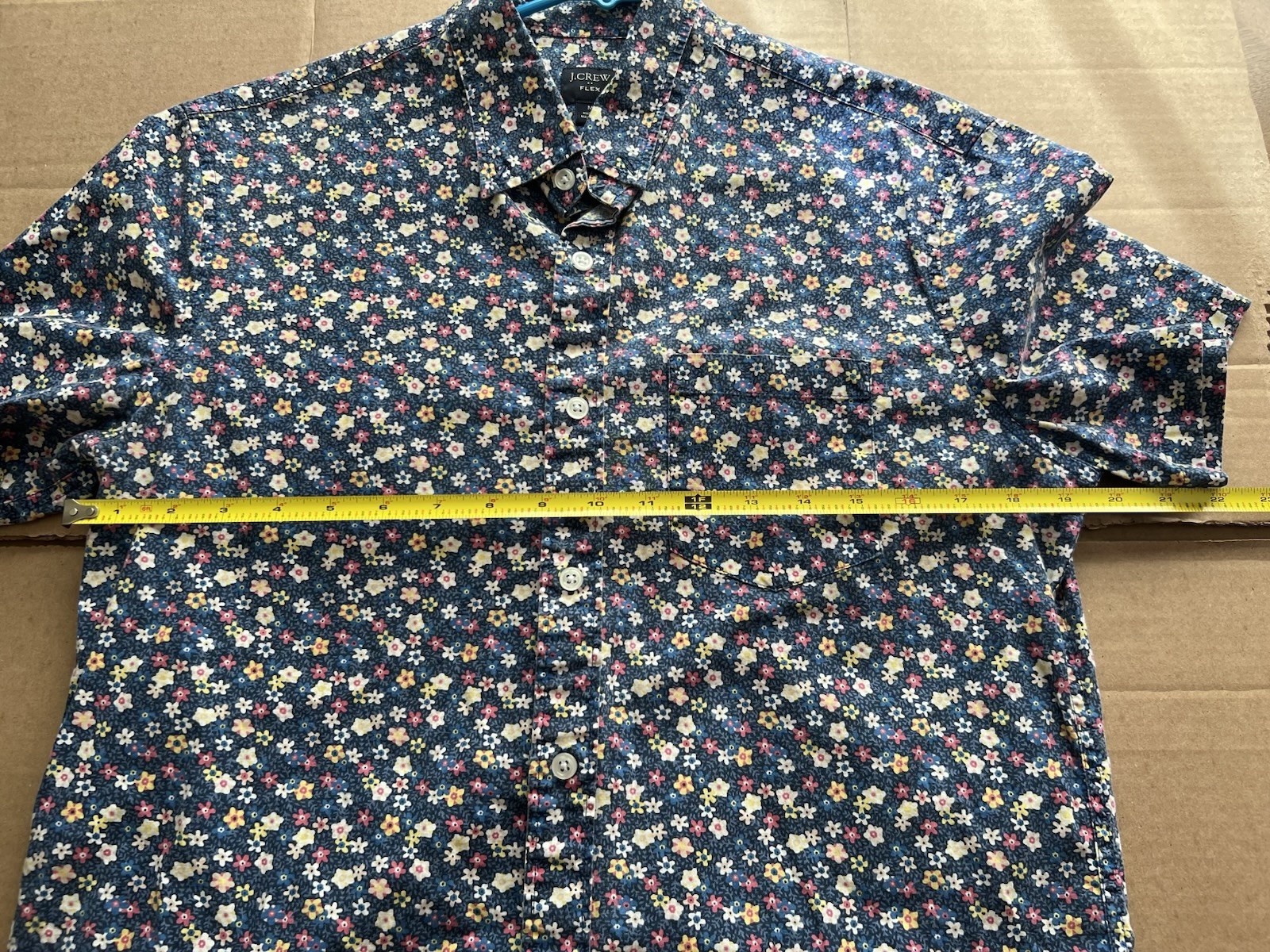 J.Crew New Without Tag Men’s Slim Floral Button down Shirt Size M
