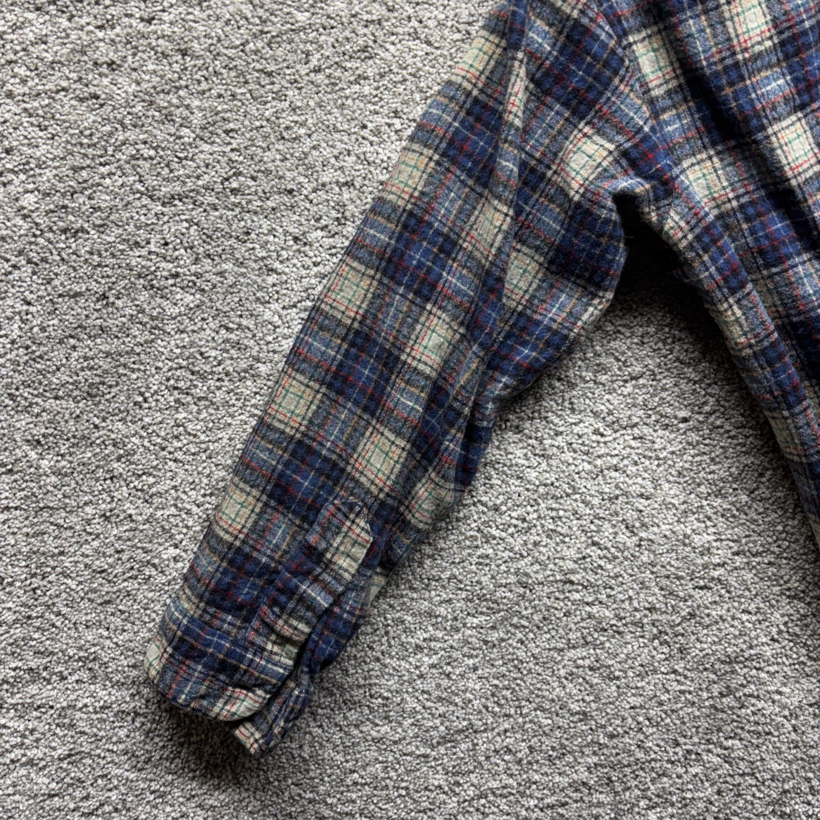 Pendleton Adults Board Plaid Vintage 60′-70’s Virgin Wool Long Sleeve Shirt SZ L