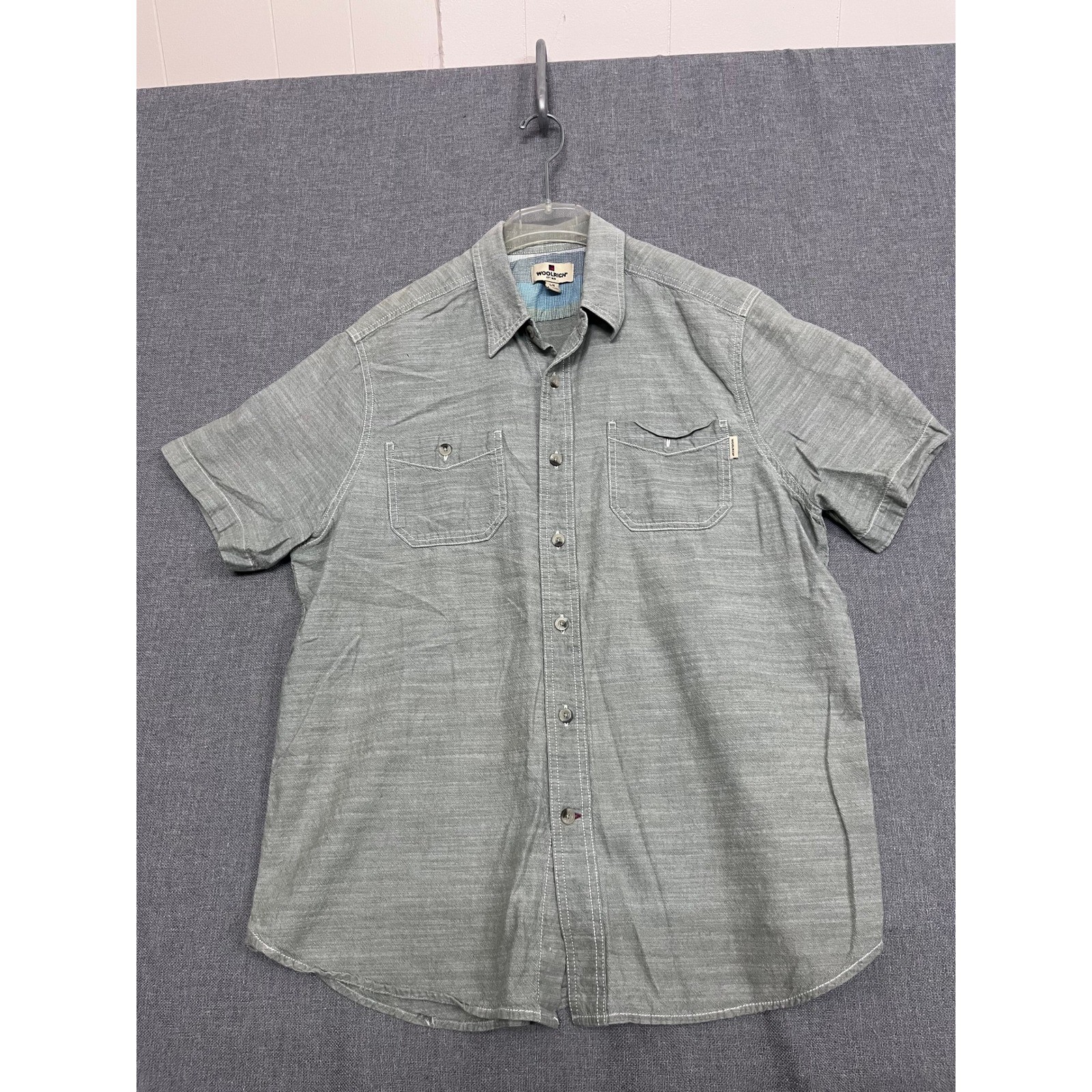 Woolrich Mens Large Short Sleeve Button Down Shirt Sage Green Textured 0131