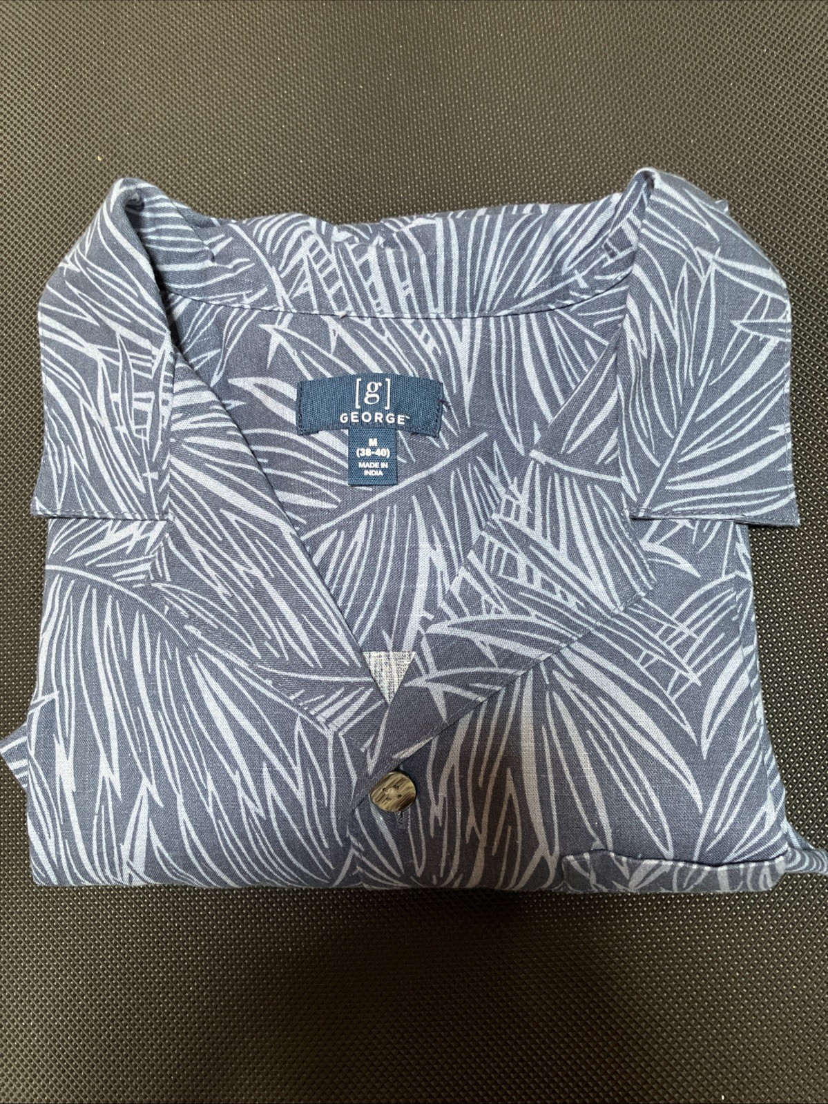 George Men’s Relaxed Button Front Camp Shirt MEDIUM (38-40) Washed Indigo Palms