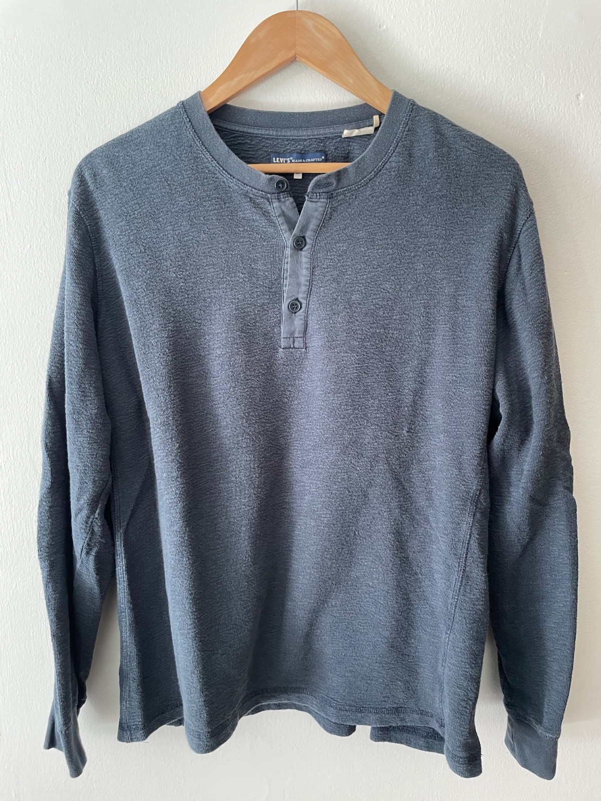 Men’s Medium Blue Levi’s Made & Crafted Henley