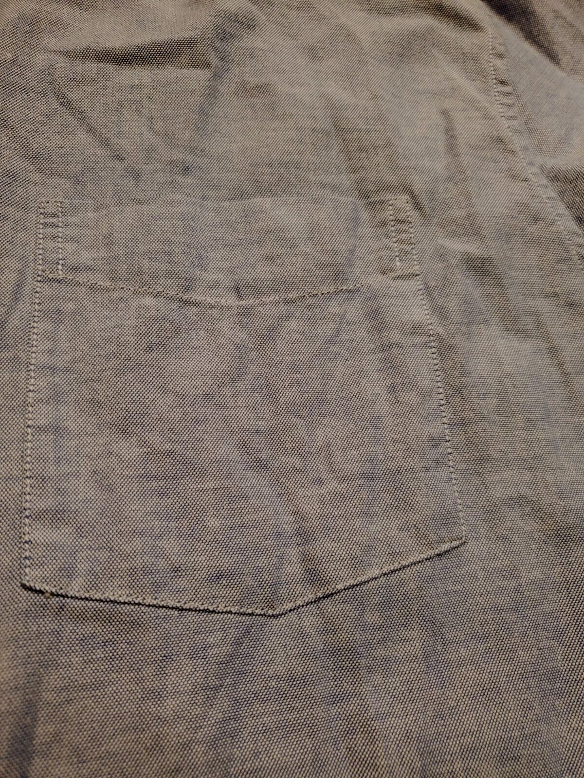 GAP Men’s Long Sleeve Collared Button Down Oxford Shirt – XL – Light Blue